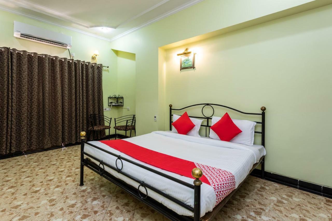 Oyo 38142 Girdhar Mahal Hotell Indore Eksteriør bilde