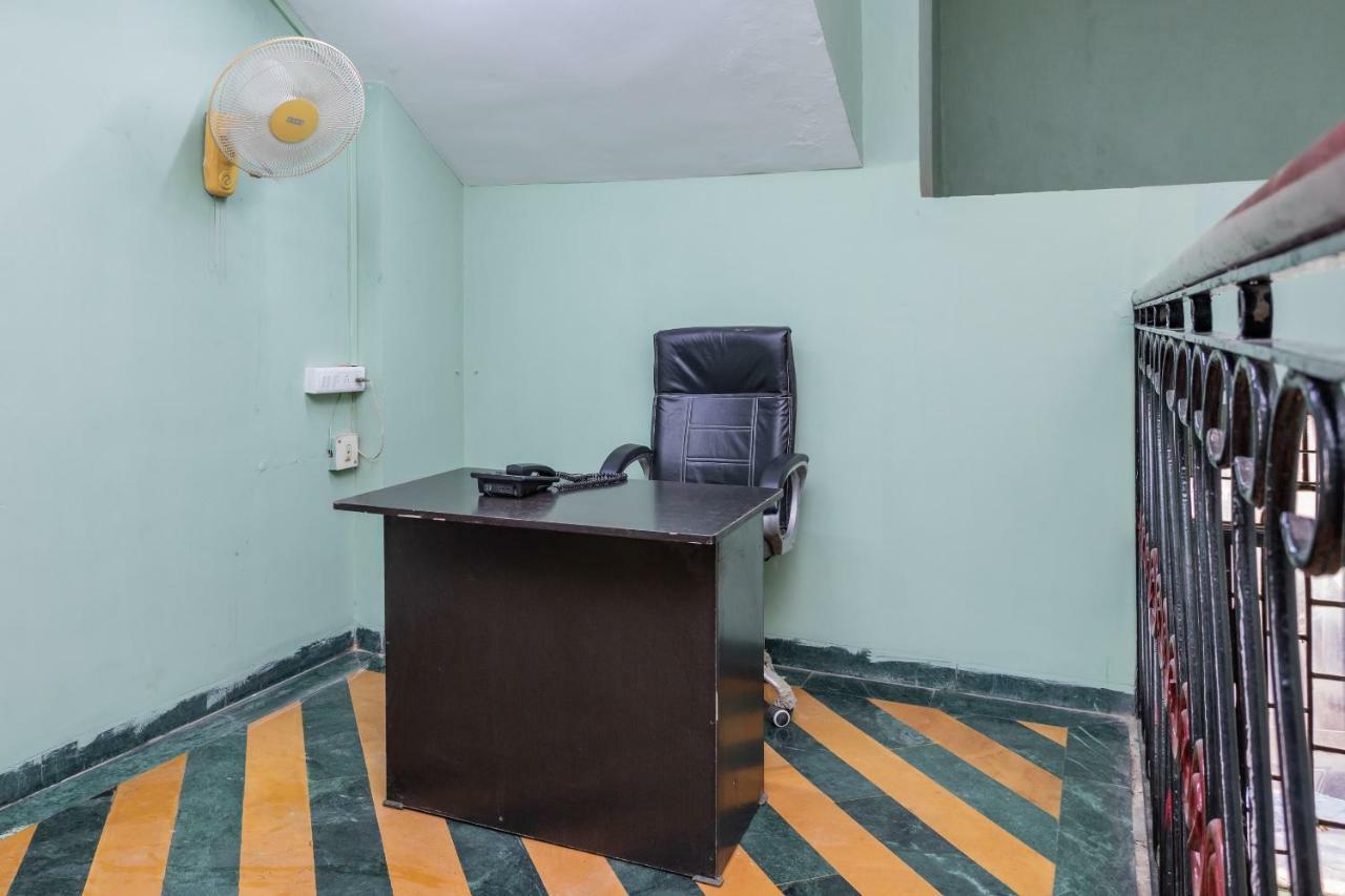 Oyo 38142 Girdhar Mahal Hotell Indore Eksteriør bilde