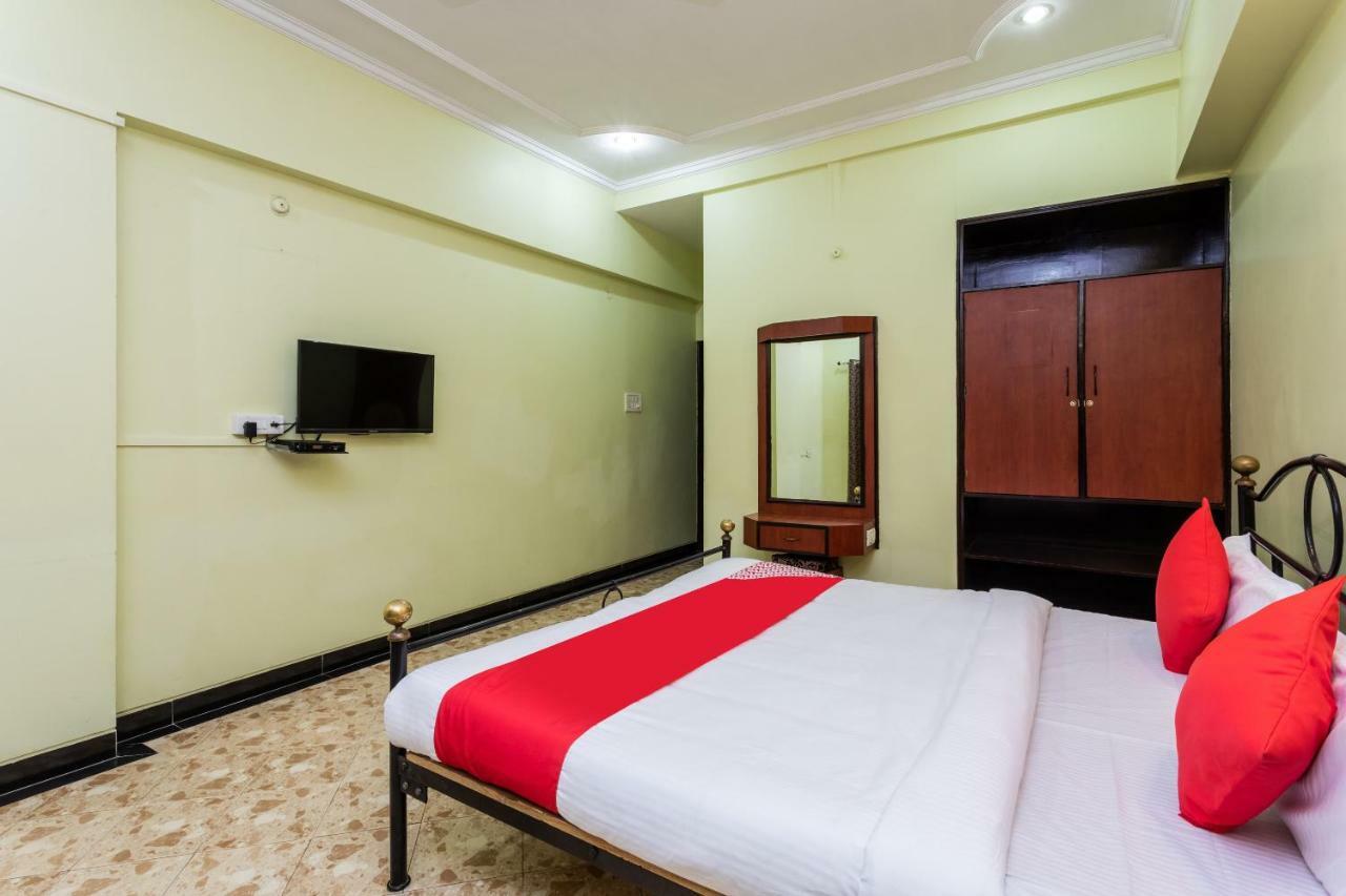 Oyo 38142 Girdhar Mahal Hotell Indore Eksteriør bilde