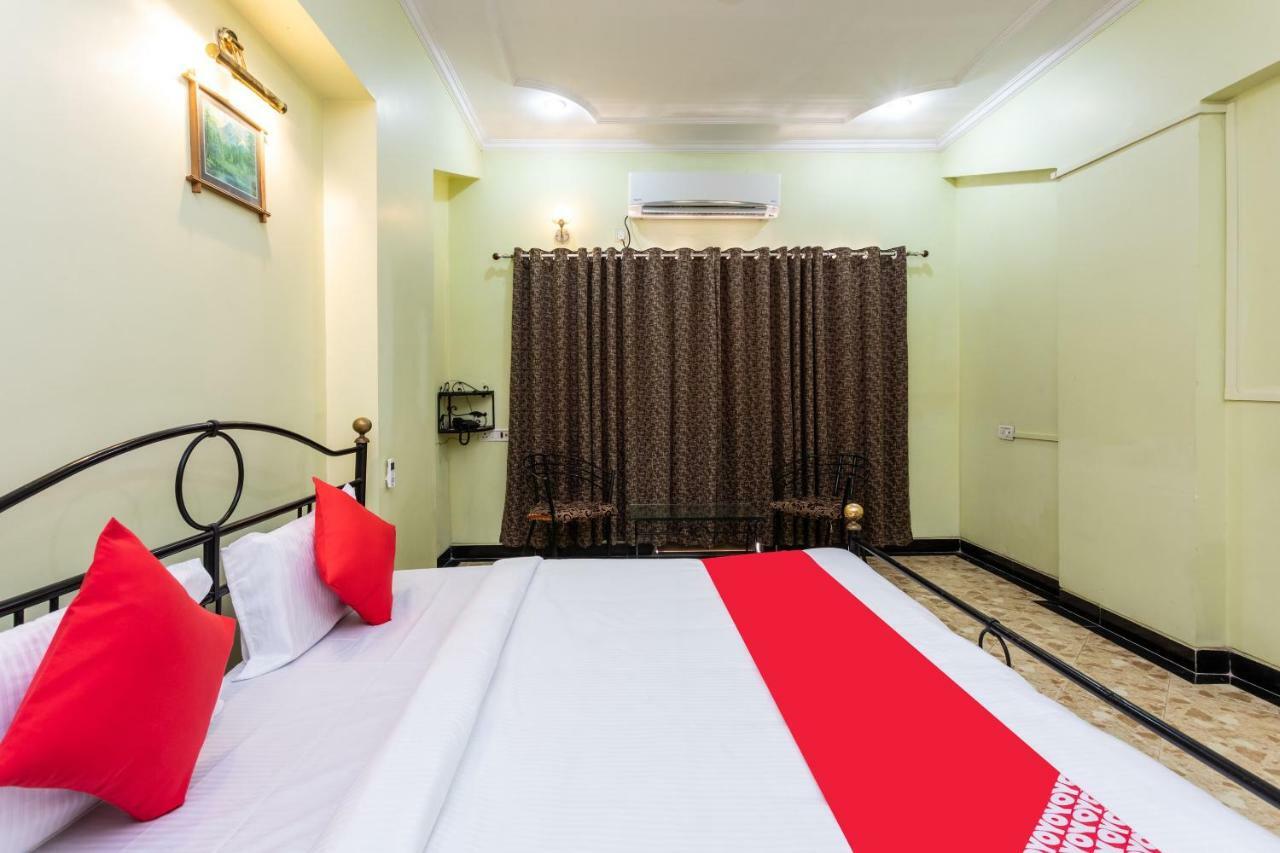 Oyo 38142 Girdhar Mahal Hotell Indore Eksteriør bilde